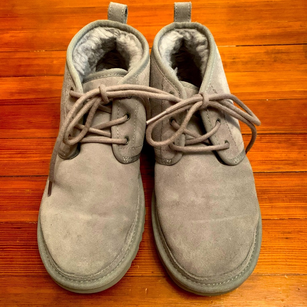Neumel Uggs sz 8